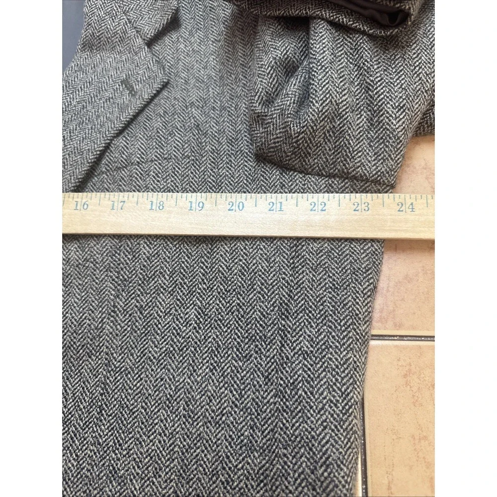 VTG Cricketeer Tweed Blazer Sz 44L Herringbone Wool Cashmere Sport Coat Jacket